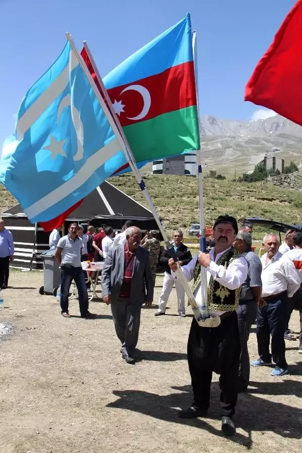 Erciyes'te Türk Kurultayı yapıldı