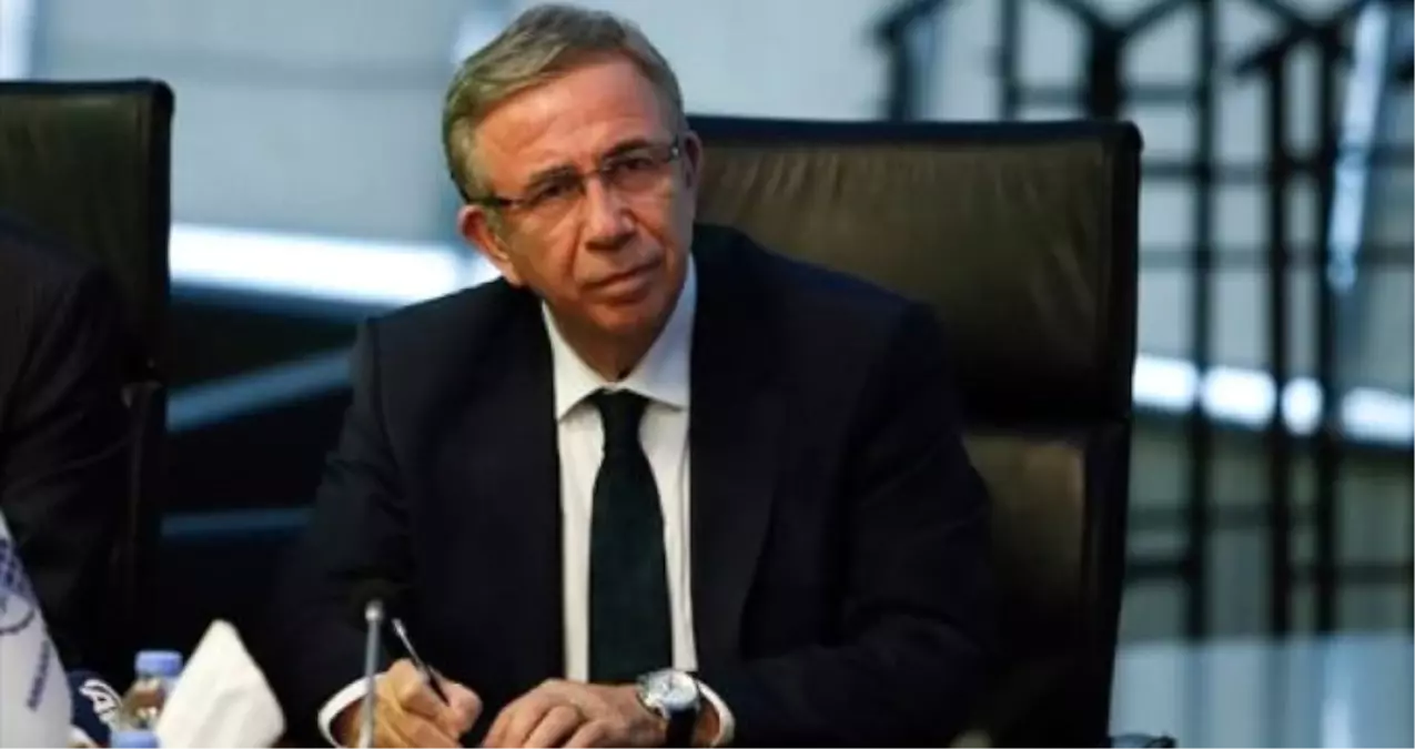 Mansur Yavaş'tan, çim saha isteyen çocuğa yanıt: Telefonunu ver, ben arattıracağım seni