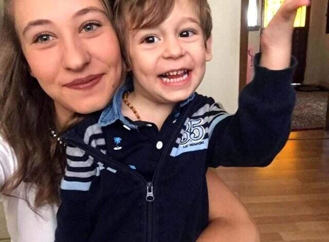 Otobüs faciasında, alevlerin ortasında var olan 5 yaşında olan bebek teyzesine sarılarak can vermiş