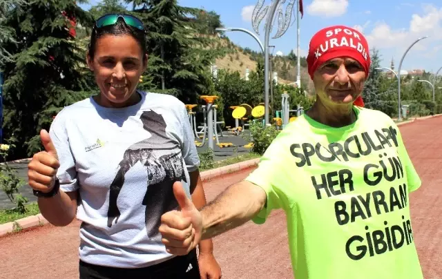(Özel Haber) Türk kadın maratoncunun hedefi Kalahari Çölü'nde koşmak (Özel Haber) Türk kadın maratoncunun hedefi Kalahari Çölü'nde koşmak