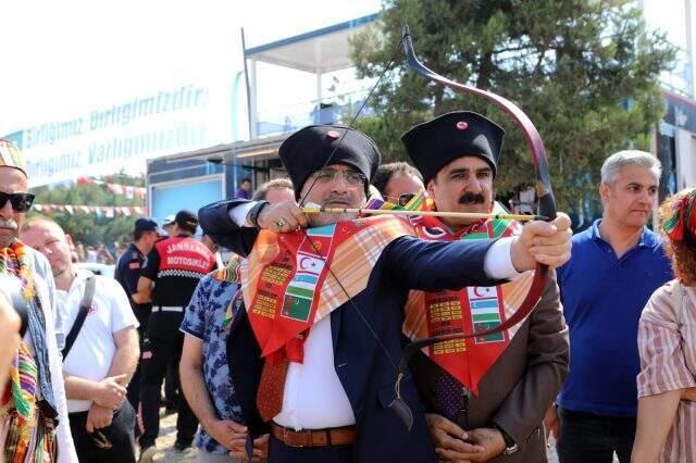 Türk dünyası Yörük ,Türkmen, Kültür Şöleni'nde bir araya geldi