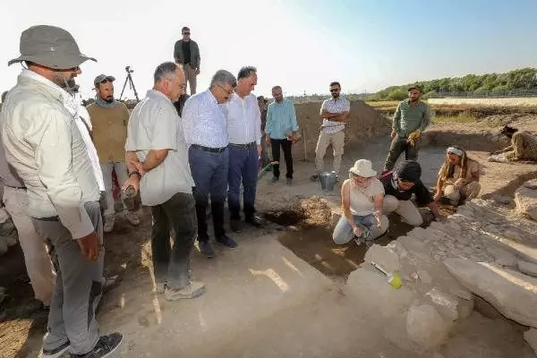 Vali Bilmez, kazÄ± Ã§alÄ±ÅmalarÄ±nÄ± inceledi ile ilgili gÃ¶rsel sonucu