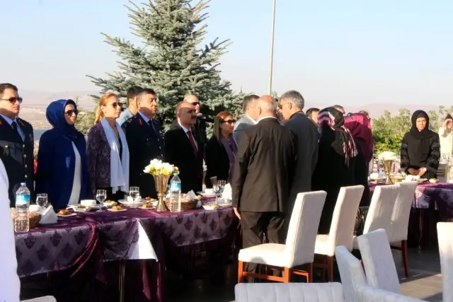 Vali Şehmus Günaydın: Vali Şehmus Günaydın:
