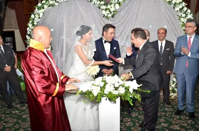 Yücelik ailesinin mutlu günü Yücelik ailesinin mutlu günü