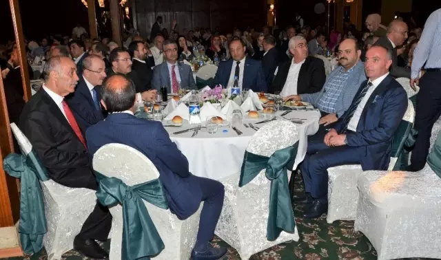 Yücelik ailesinin mutlu günü Yücelik ailesinin mutlu günü