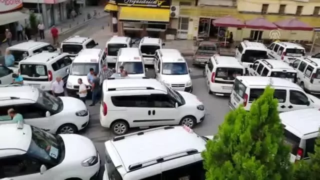 Bafra'da dolmuşçuların hat tepkisi Bafra'da dolmuşçuların hat tepkisi