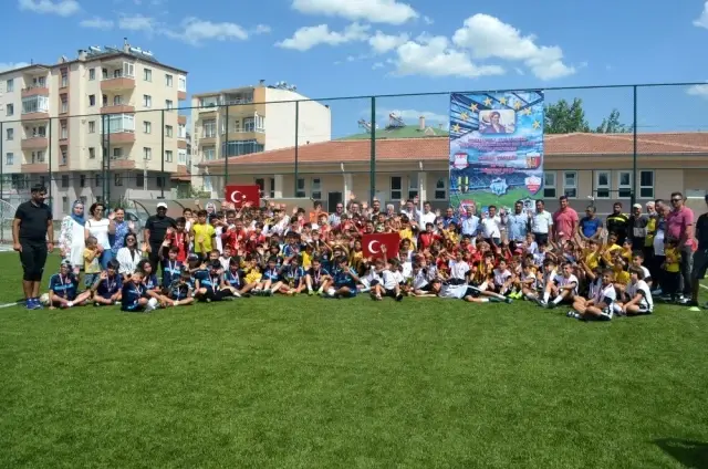 Develispor 1.Aşık Seyrani Futbol Turnuvası Nefes Kesen Final Maçlarıyla Son Buldu Develispor 1.Aşık Seyrani Futbol Turnuvası Nefes Kesen Final Maçlarıyla Son Buldu