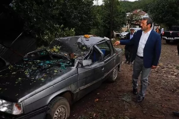 Ordu'da sağanak; yollar göle döndü, iş yerlerini su bastı (2) Ordu'da sağanak; yollar göle döndü, iş yerlerini su bastı (2)