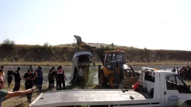 Otomobil sulama kanalına düştü: 1 ölü