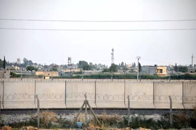 Cumhurbaşkanı Erdoğan'ın güvenlik koridoru açıklaması sonrası dikkat çeken PKK/PYD gelişmesi Cumhurbaşkanı Erdoğan'ın güvenlik koridoru açıklaması sonrası dikkat çeken PKK/PYD gelişmesi