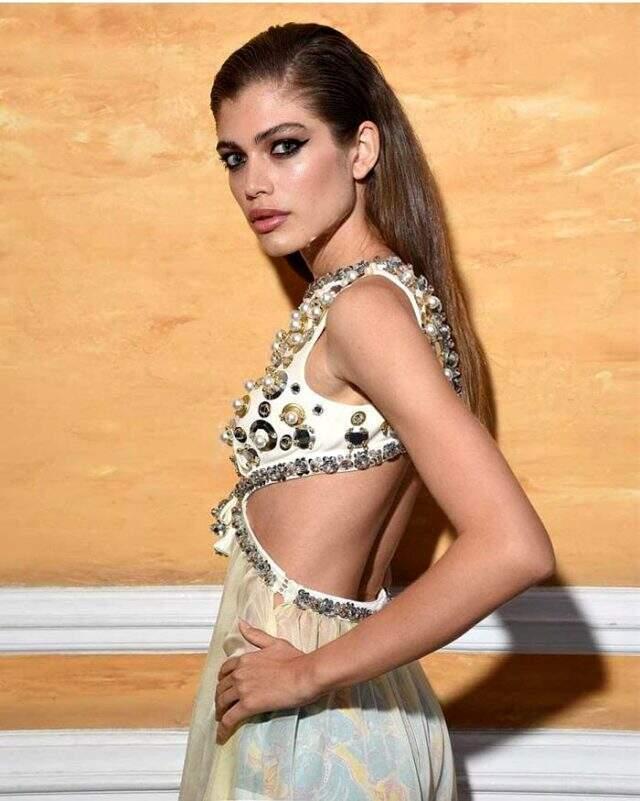 Victoria's Secret'ın, ilk transseksüel modeli podyumlarda!