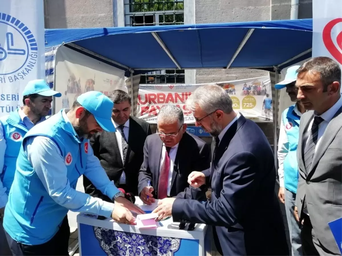 Başkan Büyükkılıç, vekalet yoluyla kurban bağışladı