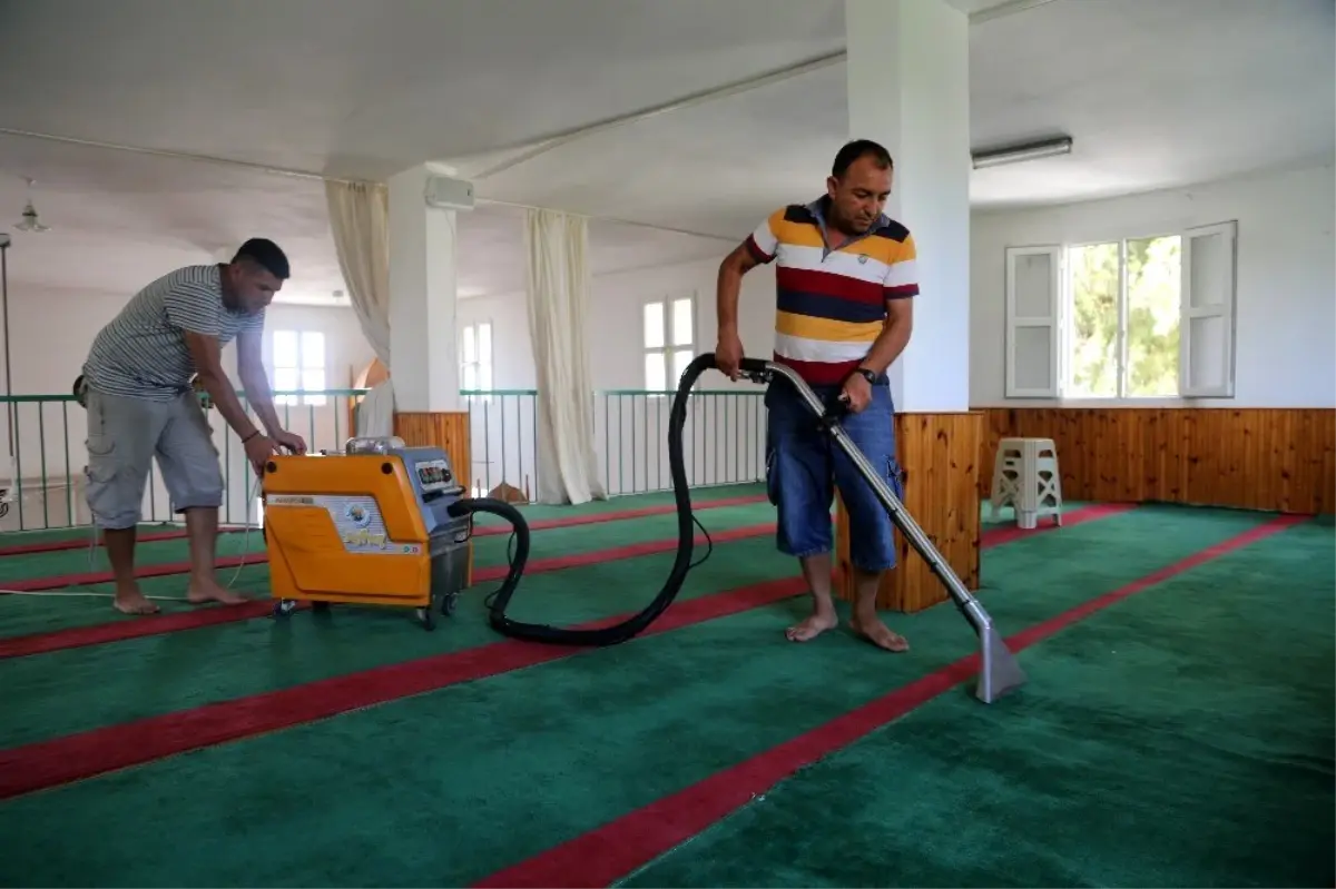 Erdemli'de bayram hazırlıkları sürüyor