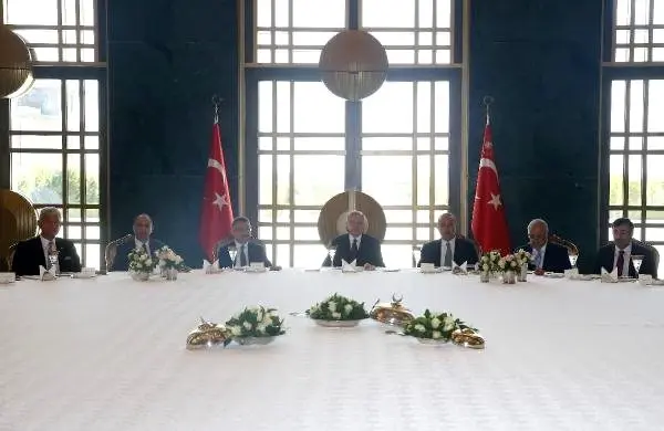 Erdoğan: Suriye'nin kuzeyindeki terör bataklığını kurutmak, öncelikli meselemiz