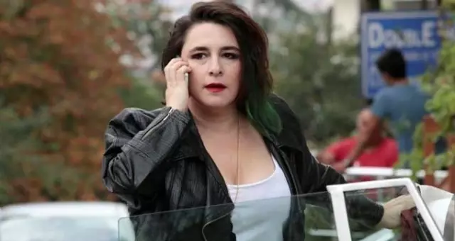 Oyuncu Esra Dermancıoğlu'nun kızının son hali görenleri şaşkına uğrattı Oyuncu Esra Dermancıoğlu'nun kızının son hali görenleri şaşkına uğrattı
