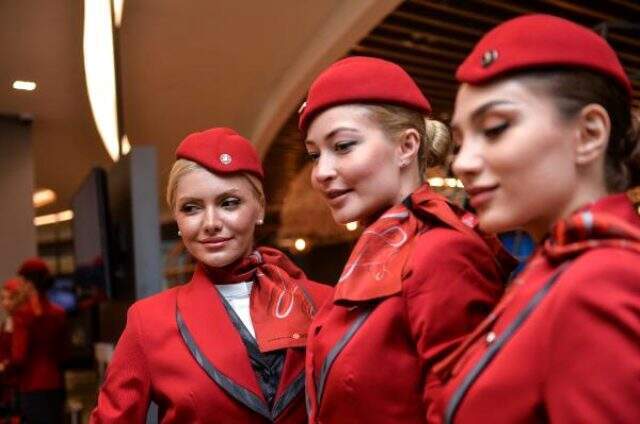 THY kabin ekipleri yeni üniformalarıyla göz kamaştırdı