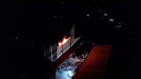 Zonguldak'ta, fındık kırma fabrikasında yangın (2)