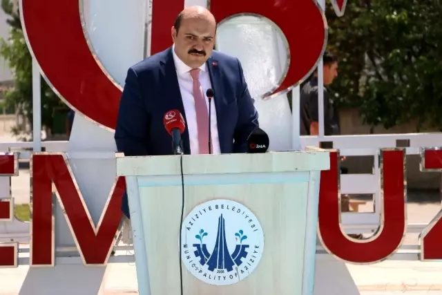 15 Temmuz Şehitler Anıtı ve Adalet Parkı hizmete açıldı 15 Temmuz Şehitler Anıtı ve Adalet Parkı hizmete açıldı
