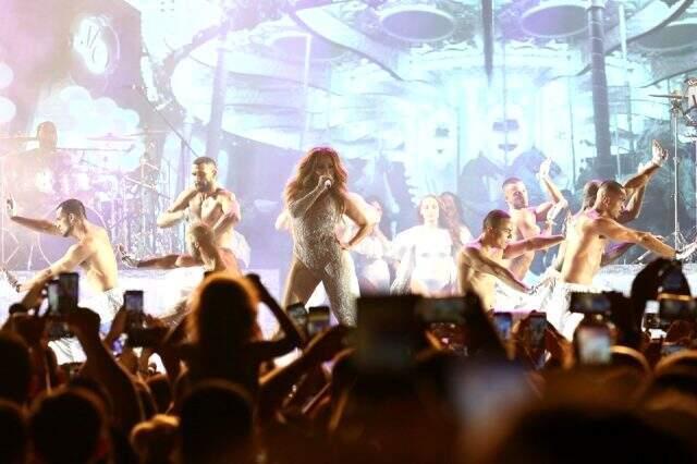 Antalya'da Jennifer Lopez rüzgarı