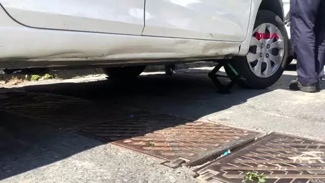 Araç motoruna sıkışan yavru kedi kurtarıldı