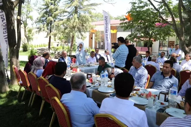 Battalgazi Belediye Meclisinde AK Parti gurubu toplandı