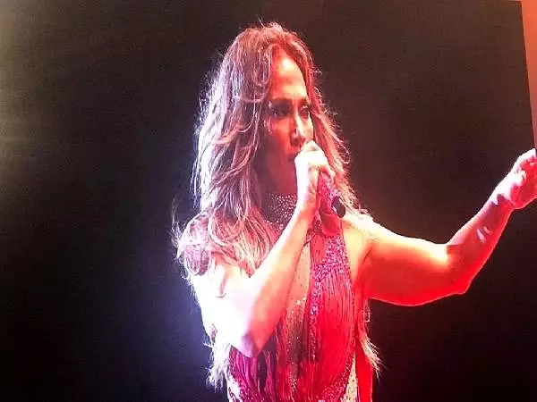 Jennifer Lopez Antalya'da konser verdi
