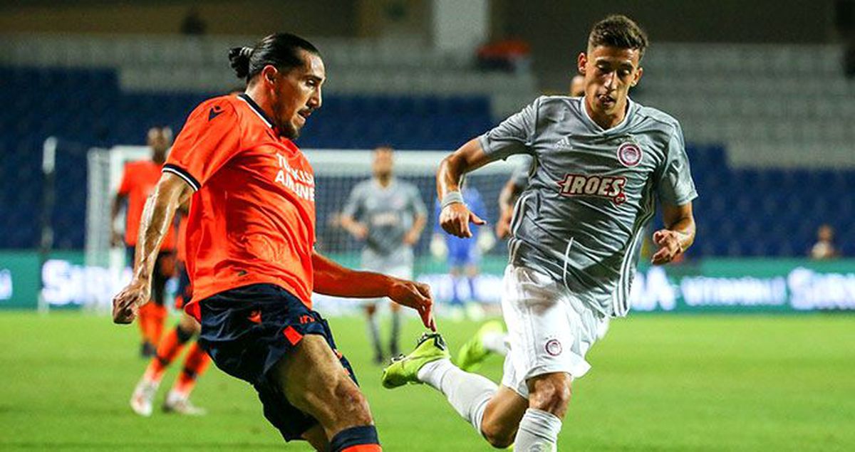 Medipol Başakşehir, Olympiakos'a 1-0 yenildi