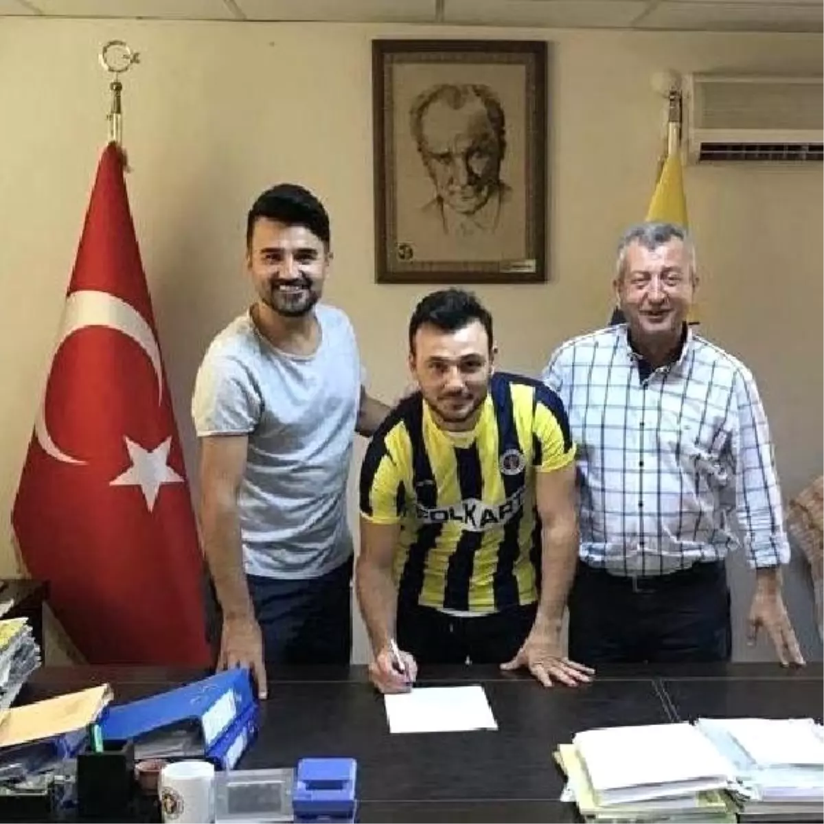 Menemenspor Galip'le imzaladı