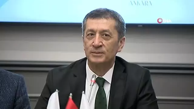 Milli Eğitim Bakanı Ziya Selçuk, M. İhsan Arslan Vakfı iş birliğiyle açılacak olan özel eğitim... Milli Eğitim Bakanı Ziya Selçuk, M. İhsan Arslan Vakfı iş birliğiyle açılacak olan özel eğitim...