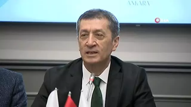 Milli Eğitim Bakanı Ziya Selçuk, M. İhsan Arslan Vakfı iş birliğiyle açılacak olan özel eğitim... Milli Eğitim Bakanı Ziya Selçuk, M. İhsan Arslan Vakfı iş birliğiyle açılacak olan özel eğitim...