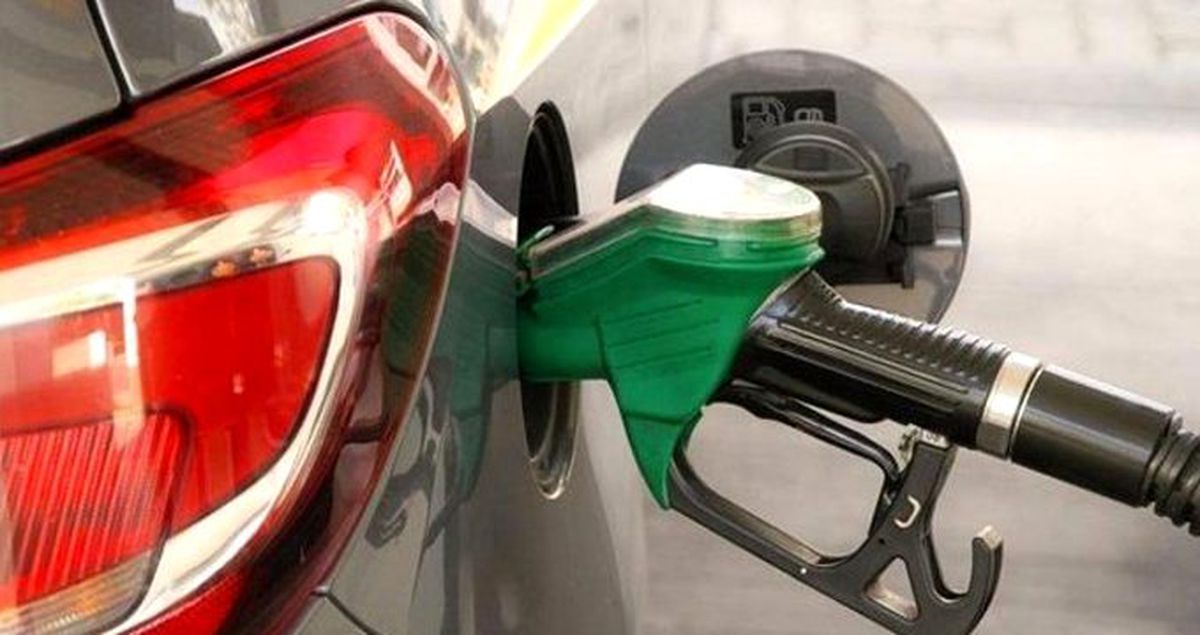 Araç sahipleri müjde! Benzine büyük indirim geldi