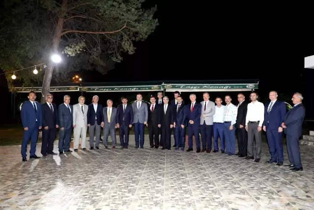 3. Ordu Komutanı Orgeneral Savaş onuruna veda yemeği 3. Ordu Komutanı Orgeneral Savaş onuruna veda yemeği