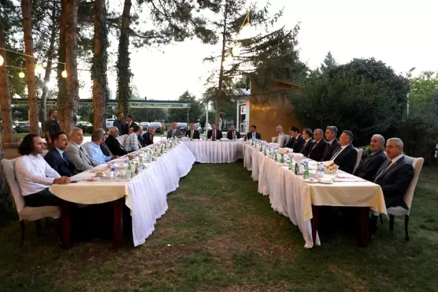 3. Ordu Komutanı Orgeneral Savaş onuruna veda yemeği 3. Ordu Komutanı Orgeneral Savaş onuruna veda yemeği
