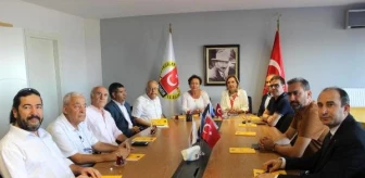 Basın Konseyi üyeleri İzmir Gazeteciler Cemiyeti'nde buluştu