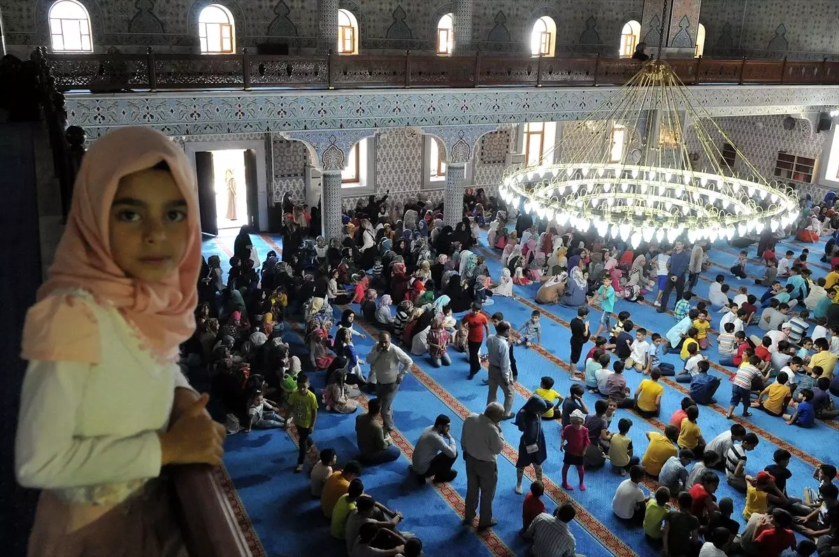 Bingöl'de yaz Kur'an kursları sona erdi