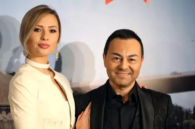 Chloe Loughnan ve Serdar Ortaç'ın boşanma dilekçesi ortaya çıktı Chloe Loughnan ve Serdar Ortaç'ın boşanma dilekçesi ortaya çıktı
