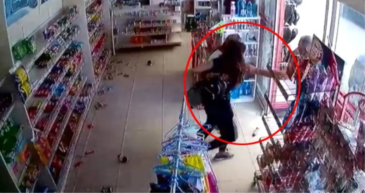 Denizli'de yaşanan depremde vatandaşların korku dolu anları kameraya yansıdı