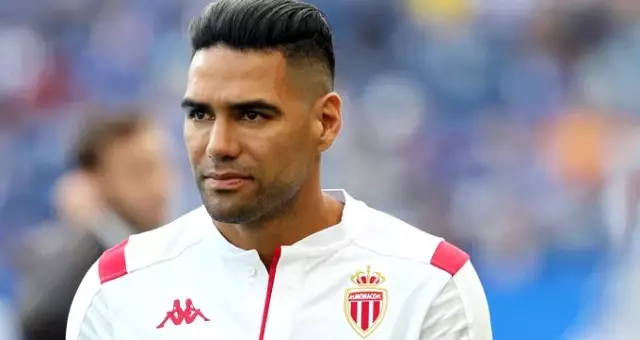 Falcao için flaş iddia! 6 yıllık evini boşalttı Falcao için flaş iddia! 6 yıllık evini boşalttı