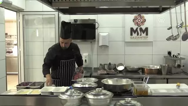 Gaziantep'in bayram lezzetleri: İçli köfte ve yuvalama Gaziantep'in bayram lezzetleri: İçli köfte ve yuvalama