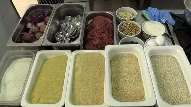 Gaziantep'in bayram lezzetleri: İçli köfte ve yuvalama