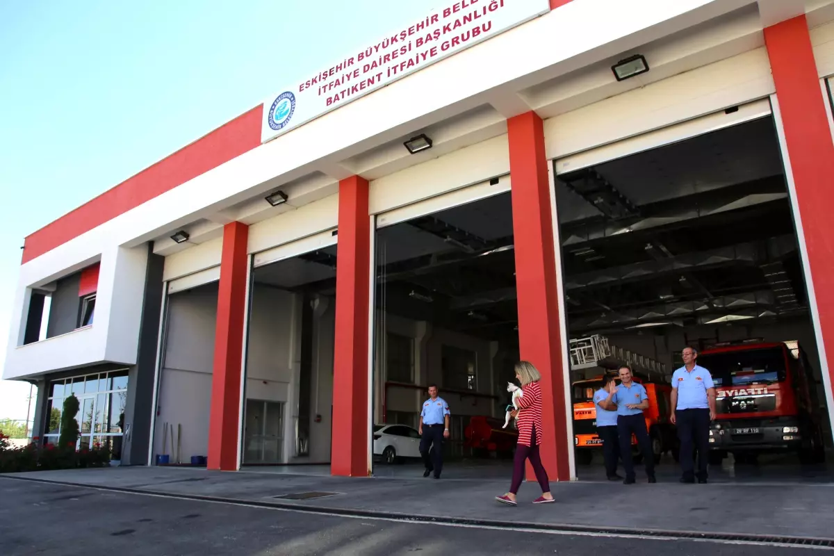 İtfaiye'nin küçük misafiri sahibine teslim edildi