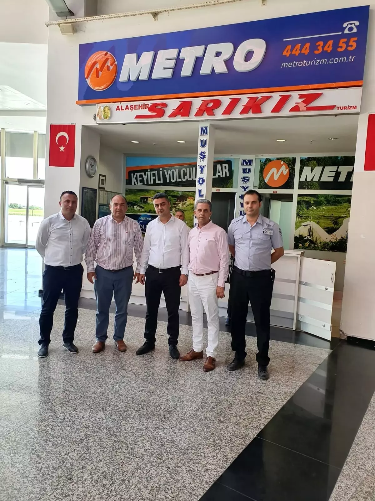 Manisa Otogarı bayrama hazır