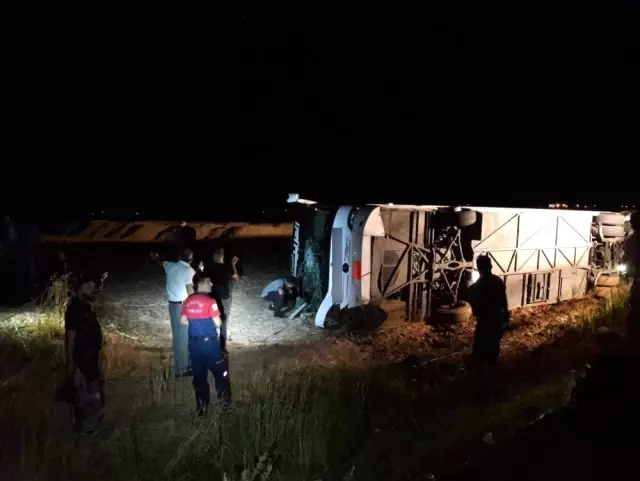 Nusaybin De Otobus Devrildi 10 Yarali Mardin