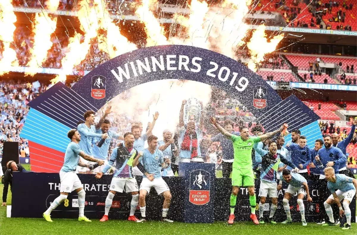 Premier Lig'de 2019-2020 sezonunda perde açılıyor