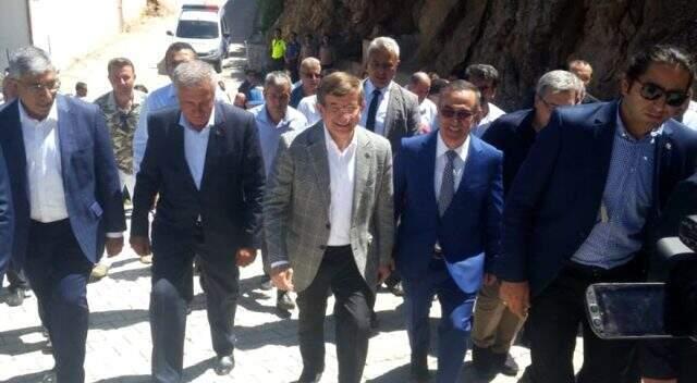 Ahmet Davutoğlu'dan AK Parti ile ilgili açıklama: