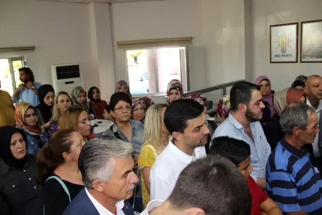 AK Parti Manisa Teşkilatında erken bayramlaşma AK Parti Manisa Teşkilatında erken bayramlaşma