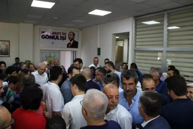 AK Parti Manisa Teşkilatında erken bayramlaşma AK Parti Manisa Teşkilatında erken bayramlaşma