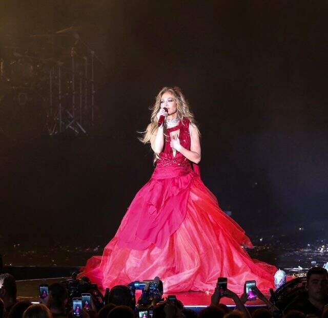 Antalya'da konser veren Jennifer Lopez, en çok sütlacı beğendi