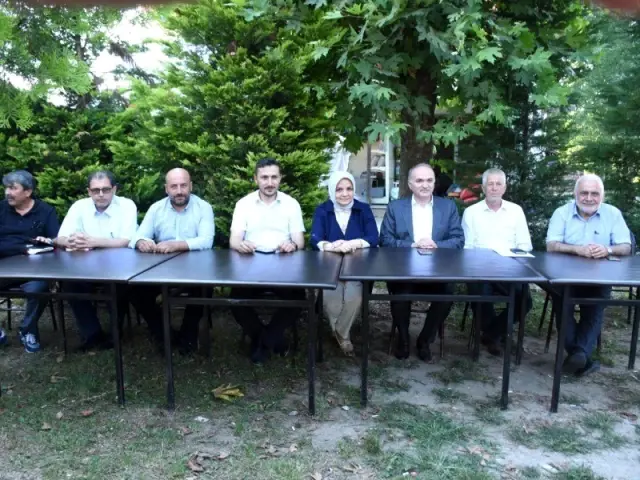 Başkan Özlü 'Düzce'mizi birlikte yükselteceğiz' Başkan Özlü 'Düzce'mizi birlikte yükselteceğiz'