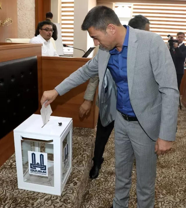 DAB-BİR Başkanlığı'na yeniden Sekmen seçildi DAB-BİR Başkanlığı'na yeniden Sekmen seçildi